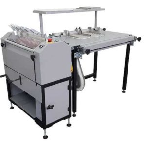 Liimalaite Grafcut GM 520C (asennuspöydällä)